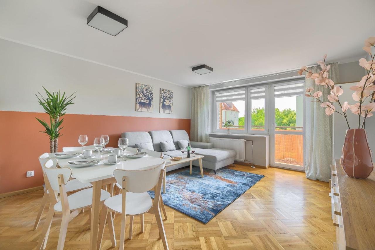 Family Center Spot Apartment Poznan Exterior photo